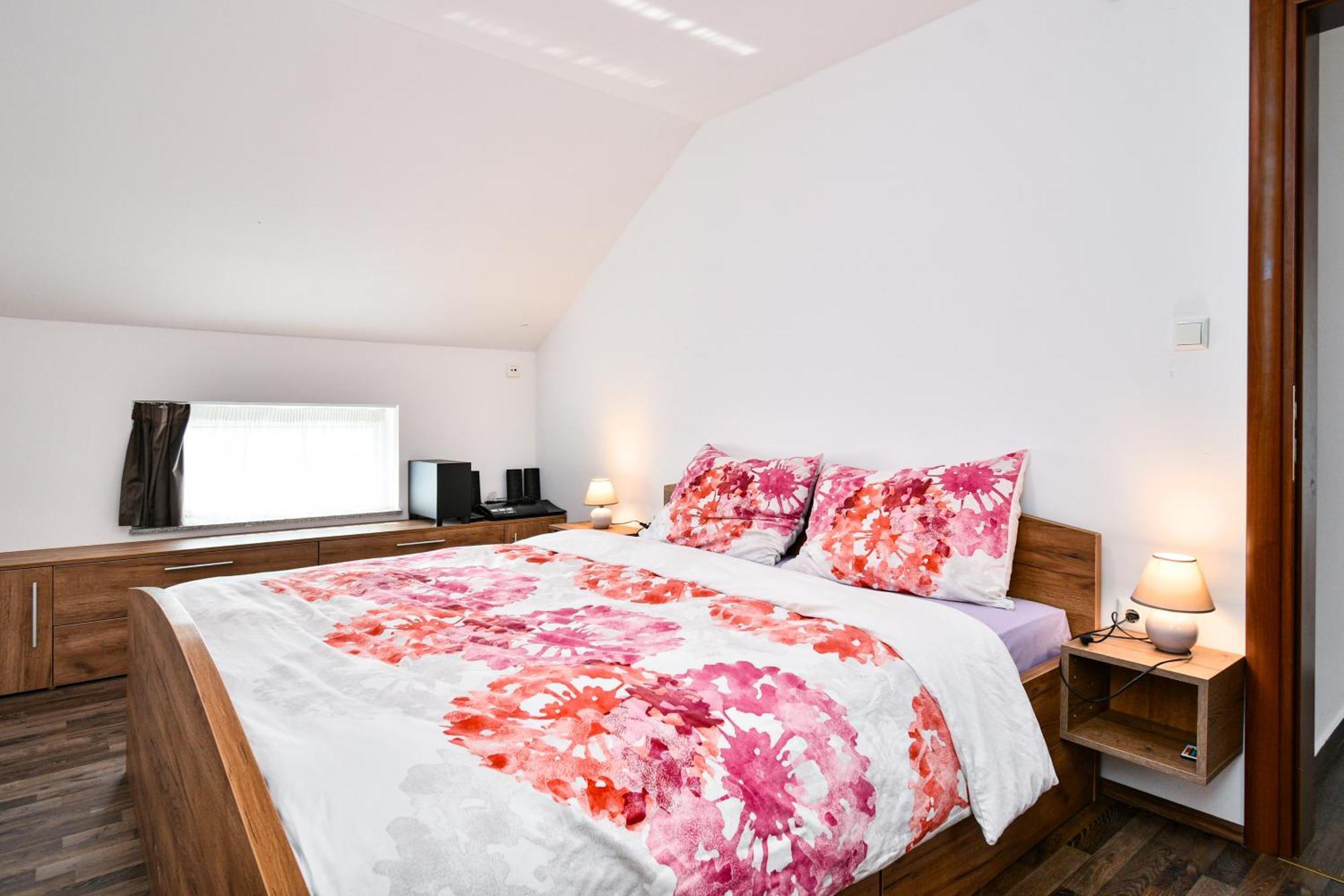 Apartman Lavanda Sa Bazenom I Okucnicom 4* Hreljin Exterior photo
